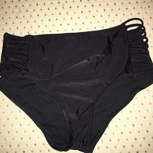 High-waisted swim suit bottoms